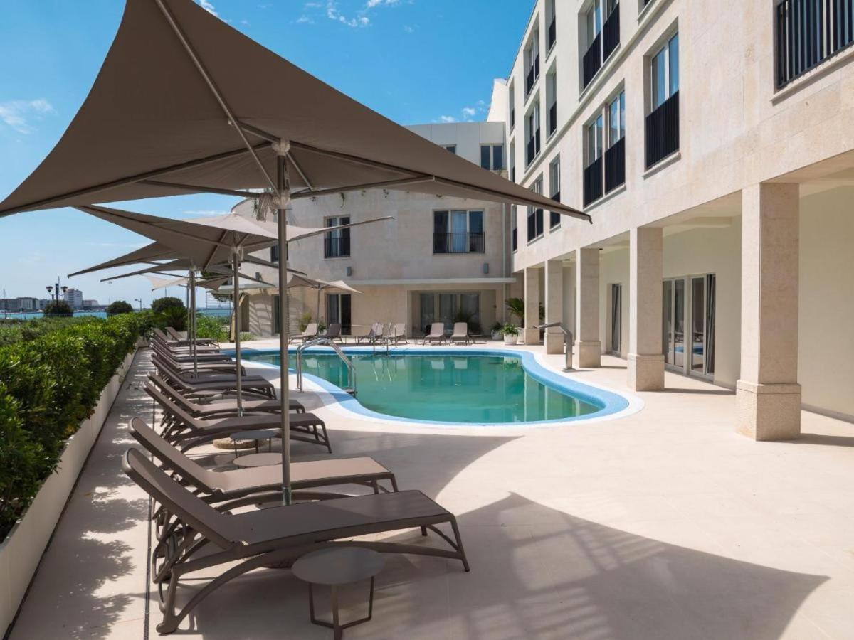 Lux Pool Suite Умаг Экстерьер фото